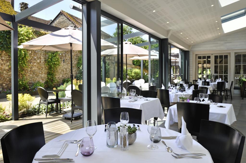 Le Saint-Jacques Hotel Cloyes-sur-le-Loir Eksteriør billede