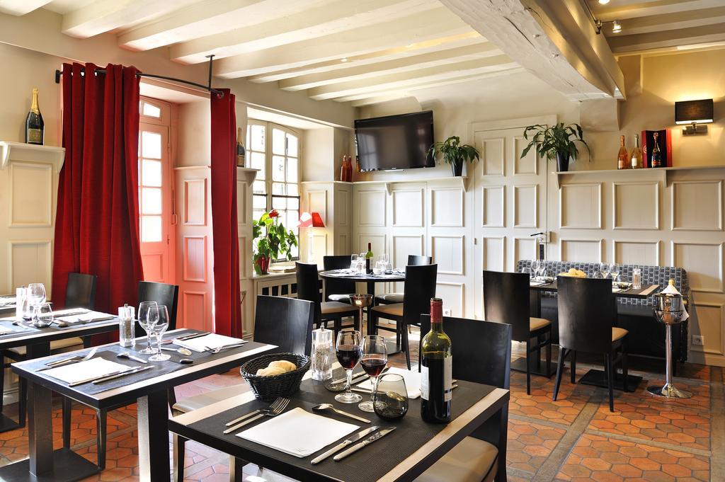 Le Saint-Jacques Hotel Cloyes-sur-le-Loir Eksteriør billede