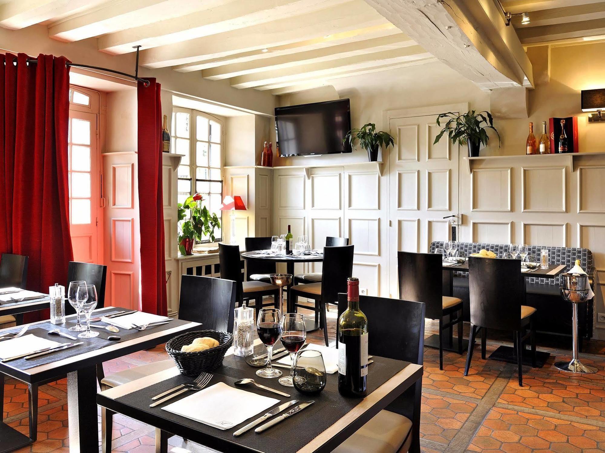 Le Saint-Jacques Hotel Cloyes-sur-le-Loir Eksteriør billede